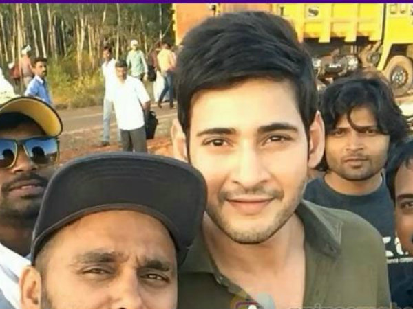 Mahesh Babu on the sets of Srimanthudu! Mahesh Babu on the sets of Srimanthudu!