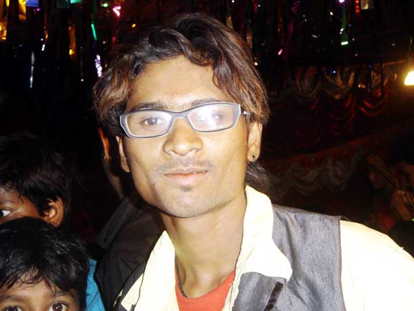 Nepal Earthquake: Telugu Film Unit of 'Yetakaram.com' hero died Nepal Earthquake: Telugu Film Unit of 'Yetakaram.com' hero died