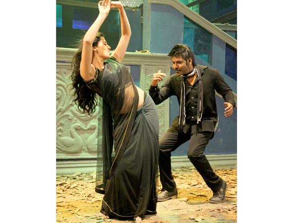 Lawrence's Ganga(Muni 3) Movie review Lawrence's Ganga(Muni 3) Movie review