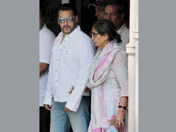 Live Updates: Actor Salman Khan hit and run case Live Updates: Actor Salman Khan hit and run case