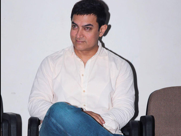 First Look: A Very Muddy Aamir Khan in Dangal First Look: A Very Muddy Aamir Khan in Dangal