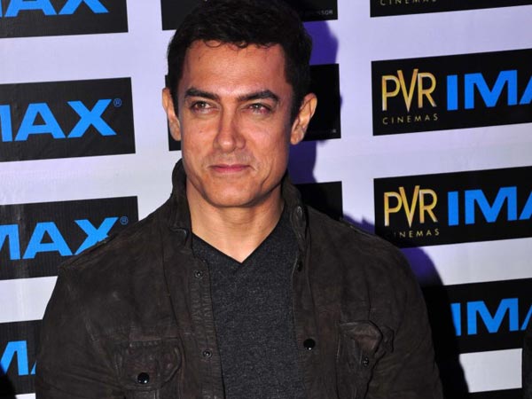 First Look: A Very Muddy Aamir Khan in Dangal First Look: A Very Muddy Aamir Khan in Dangal
