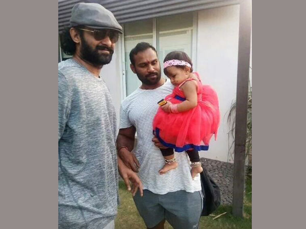 Prabhas is back to his'Baahubali' look Prabhas is back to his'Baahubali' look