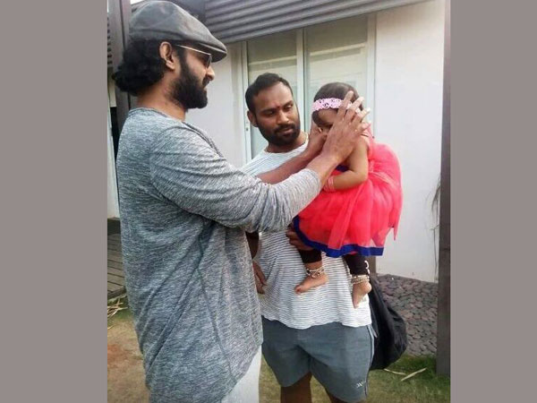 Prabhas is back to his'Baahubali' look Prabhas is back to his'Baahubali' look