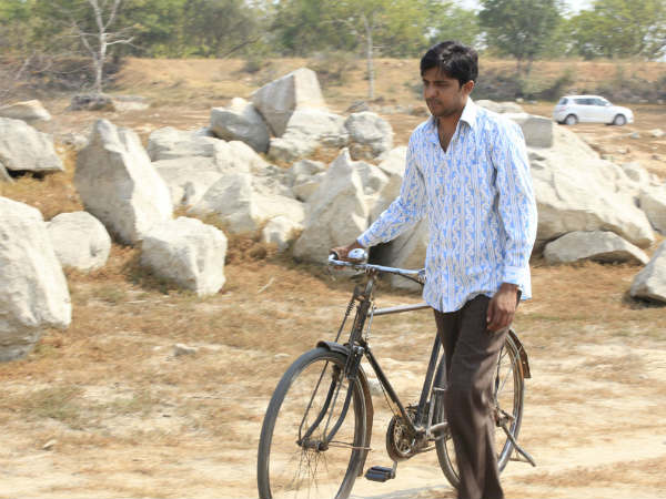 ప్రియదర్శి, అనన్య నటన