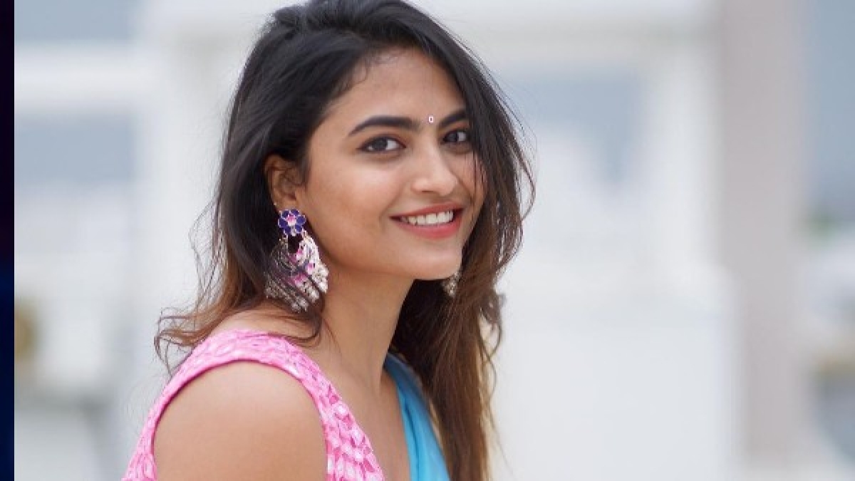 Alekhya Harika; బికినీ ట్రీట్ తో దేత్తడి హారిక.. ట్రోల్స్ దెబ్బకు పోస్ట్ డిలీట్! Telugu bigg