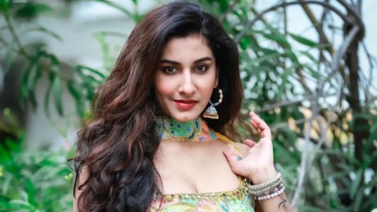 Vishnu Priya: మొదటిసారి అతి చిన్న బికినీలో యాంకర్ విష్ణుప్రియ.. మరీ ఇంత షాక్ ఇచ్చిందేంటి! | Anchor vishnu priya latest bikini video viral in internet - Telugu Filmibeat