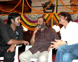 Vishnu & Nagarjuna with Vasu Vishnu & Nagarjuna with Vasu
