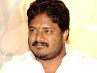 Nallamlupu Srinivas Nallamlupu Srinivas