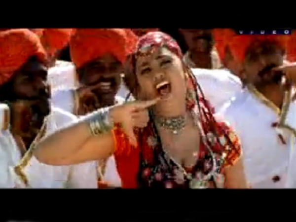 అ అంటే అమలాపురం(ఆర్య)