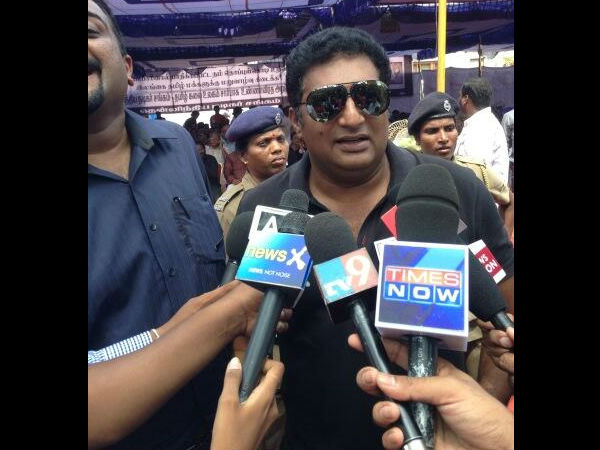ఏమిటీ రాక్షసత్యం...!(రజనీకాంత్, సూర్య, కార్తి నిరాహారదీక్ష)