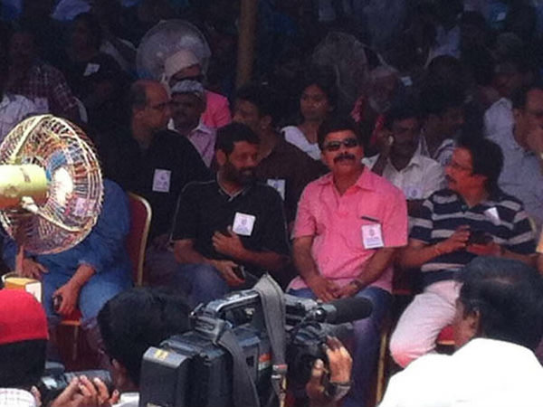 ఏమిటీ రాక్షసత్యం...!(రజనీకాంత్, సూర్య, కార్తి నిరాహారదీక్ష)