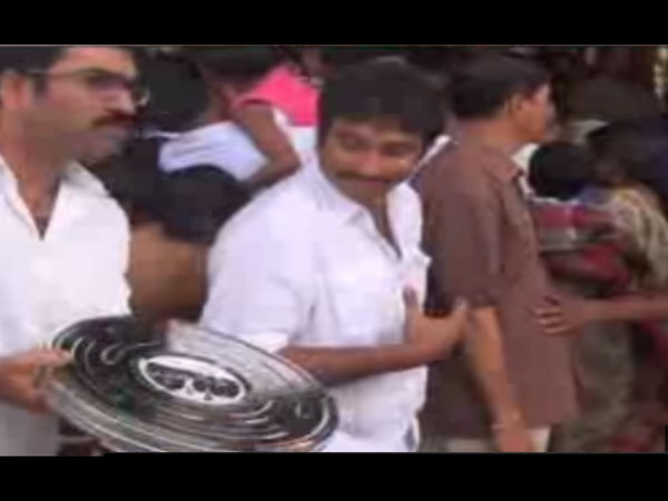 శ్రీవారి పాదాల చెంతకు ‘బాద్షా’
