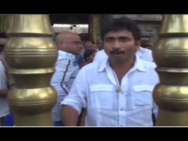 శ్రీవారి పాదాల చెంతకు ‘బాద్షా’