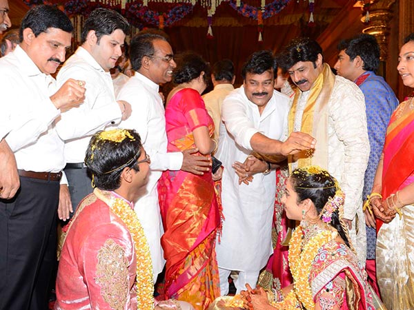 చిరంజీవిపై విమర్శలు
