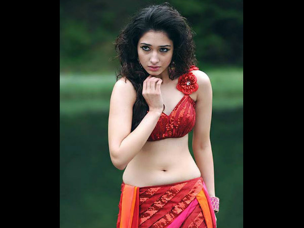 Tamanna as police cop in Aagadu Tamanna as police cop in Aagadu