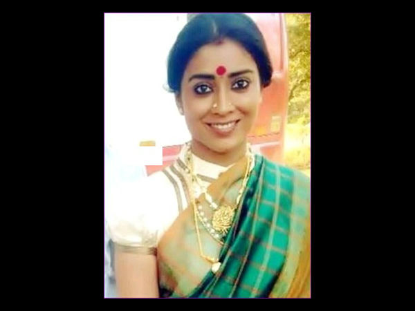 Shriya stunning looks for Manam Shriya stunning looks for Manam