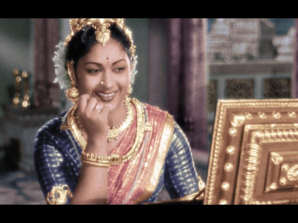 రంగులద్ది మరీ...