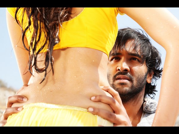 హీరోయిన్...