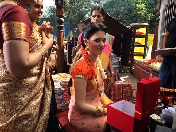 Tamanna draped in a saree! Tamanna draped in a saree!