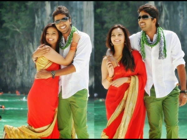 ముద్దు సీన్లకు ఎకే