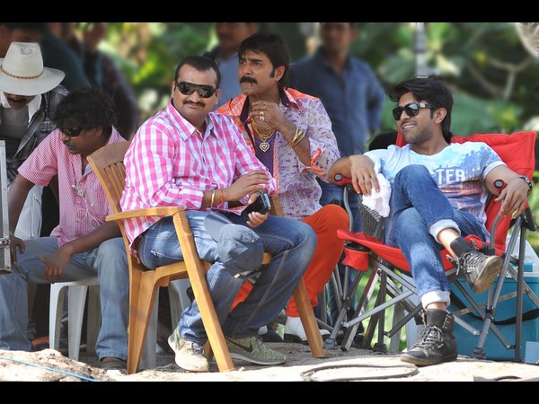 లొకేషన్ స్టిల్స్-2