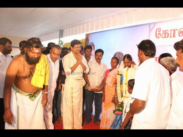 Vijay Attended a Grand Marriage Function of his Fans Vijay Attended a Grand Marriage Function of his Fans
