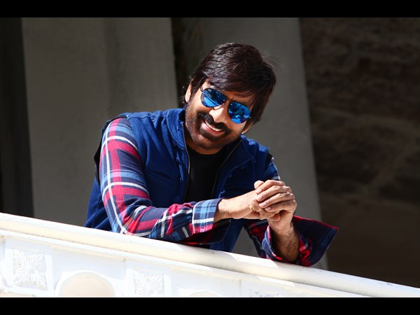 తెరవెనక...