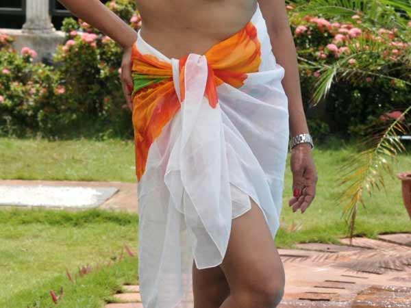 ఇలా లోబరుచుకుంటున్నారు