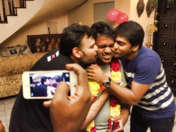ఫ్రెండ్లీ కిస్