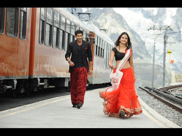 ‘లక్ష్యం' దిశగా...