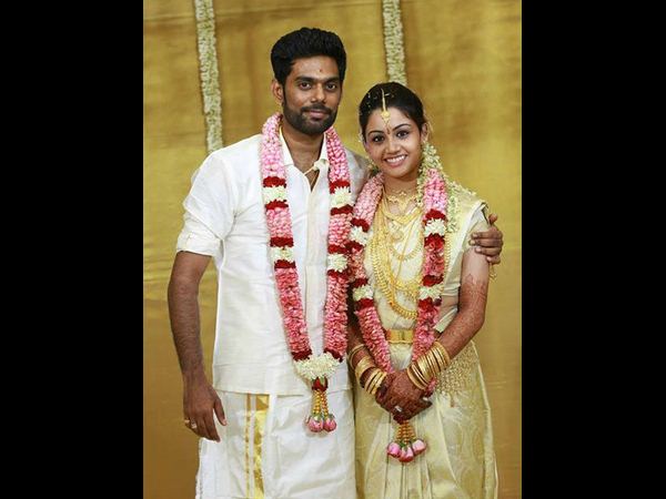 అచ్చు-శివప్రియ
