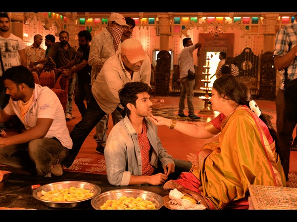 గోవిందుడు అందరి వాడేలే వర్కింగ్ స్టిల్స్ 3