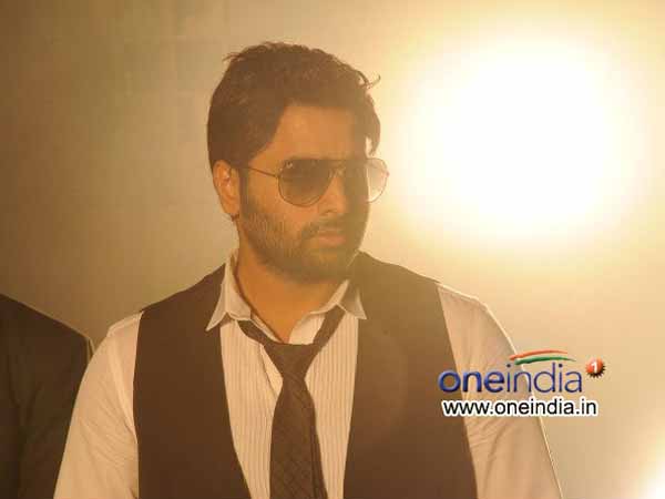 Rowdy Fellow Theatrical Trailer Rowdy Fellow Theatrical Trailer