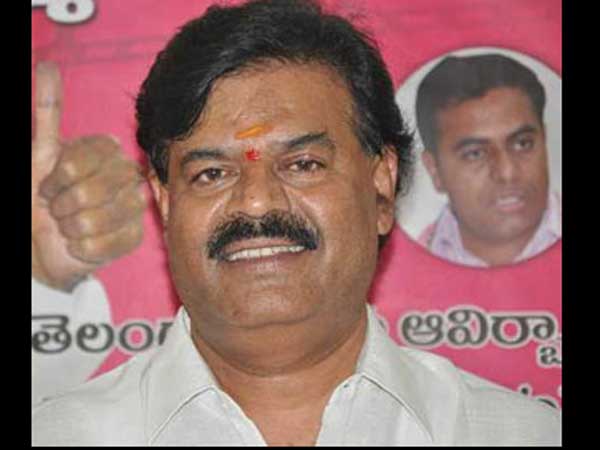 Producer Ramakrishna goud fast protest Producer Ramakrishna goud fast protest