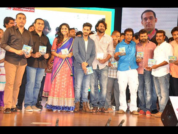 చిత్రంలో...