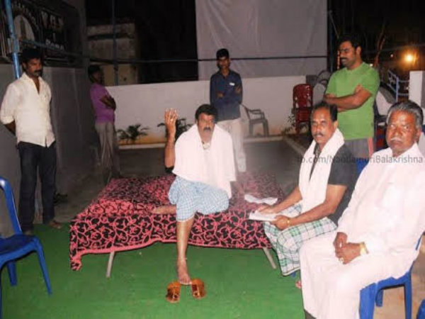 Balakrishna's Palle Nidra in Hindupur! Balakrishna's Palle Nidra in Hindupur!