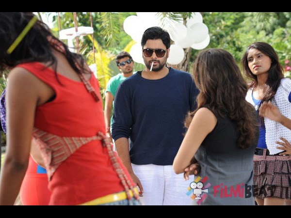 సాగతీత ఎక్కువ...