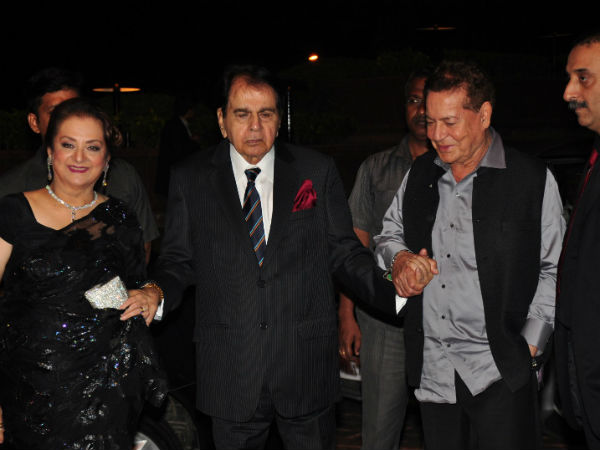Dilip Kumar takes to Twitter to dismiss illness rumours Dilip Kumar takes to Twitter to dismiss illness rumours