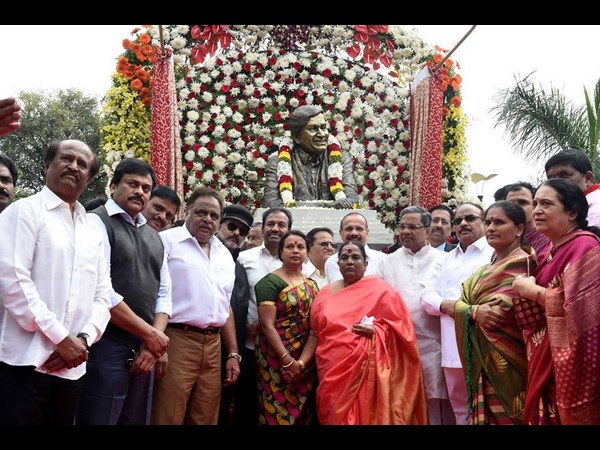హాజరైన స్టార్స్