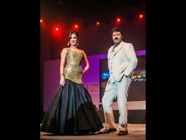 లెజెండ్ హీరోయిన్