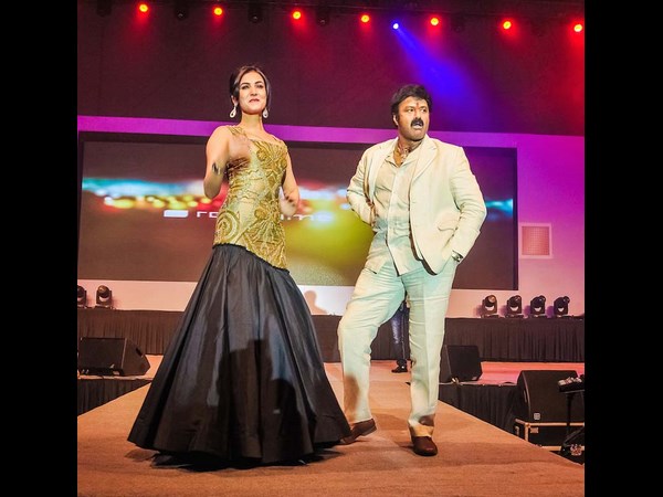 సందడిగా