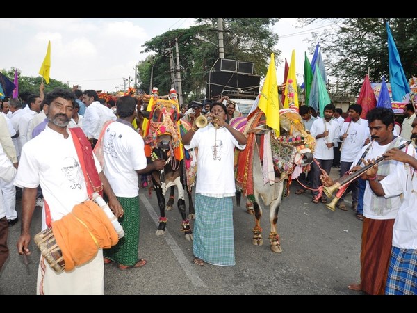 సినిమాల్లోకి