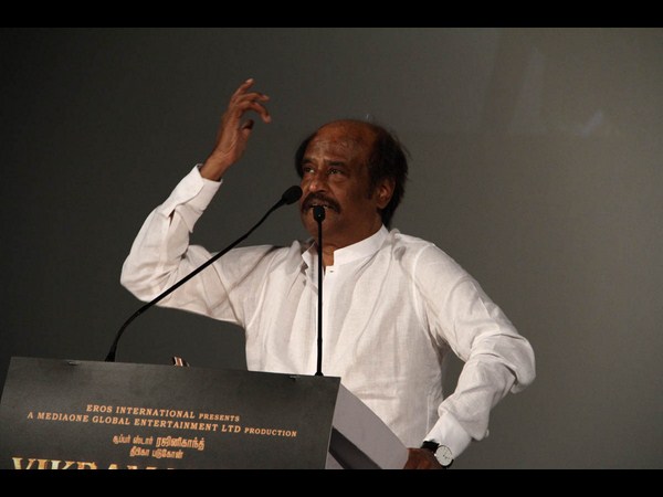 Rajinikanth donated 5 Lakhs to Hudhud relief fund Rajinikanth donated 5 Lakhs to Hudhud relief fund