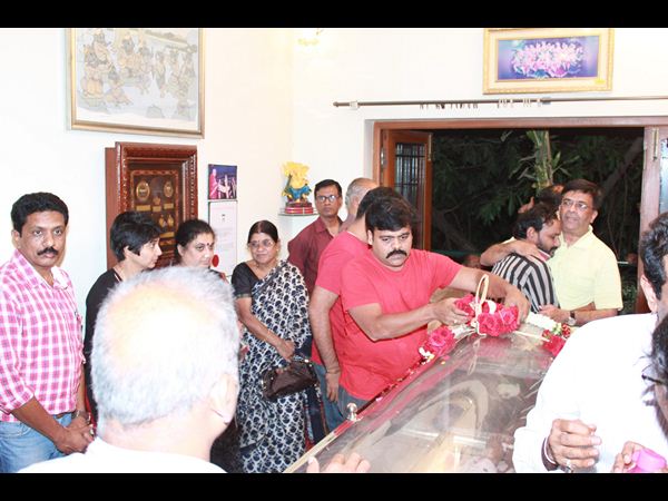 కడచూపు కోసం...