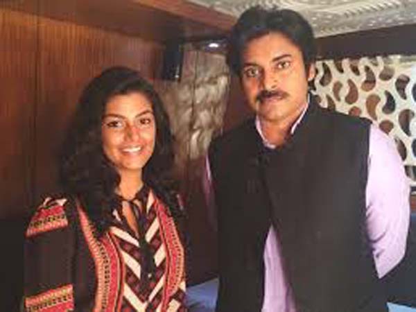 Gabbar Singh 2 Heroine in Christmas Avatar Gabbar Singh 2 Heroine in Christmas Avatar