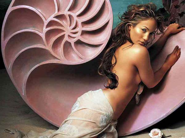 Jennifer Lopez was paid 11 crore a 40 minute performance Jennifer Lopez was paid 11 crore a 40 minute performance