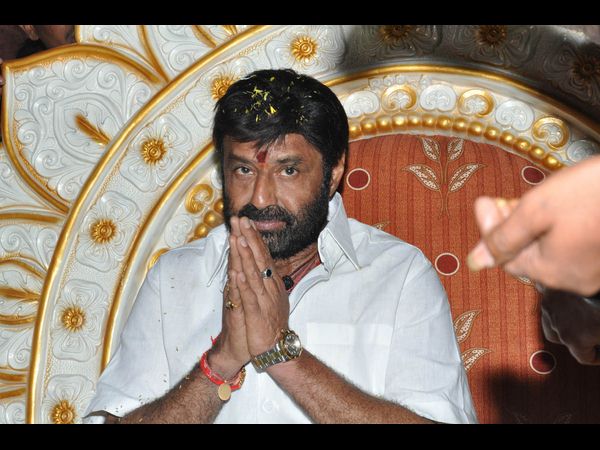 వన్ ఇండియా తెలుగు శుభాకాంక్షలు..