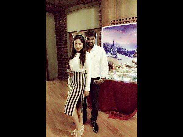 జోడీ కేక