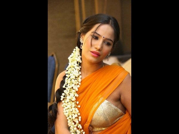 మనీషా ఫిలిమ్స్ వారిది...